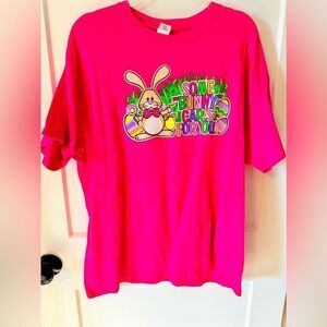 Gildan Pink Short Sleeve Tee with Festive Bunny Design